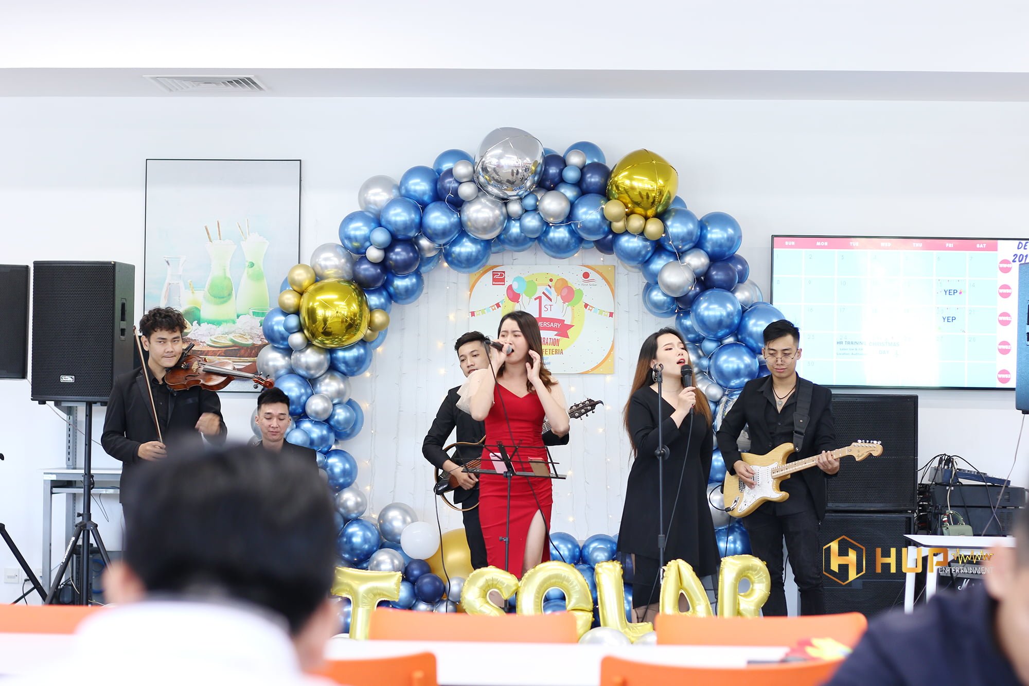BOOK SHOW HUP ENTERTAINMENT Thuê band nhạc, ca sĩ